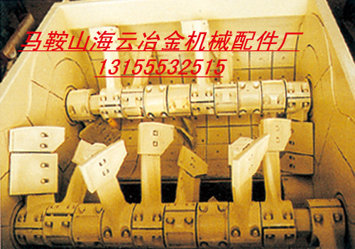 山東建科強(qiáng)制式攪拌機(jī)襯板、葉片，山東建科雙臥軸攪拌機(jī)攪拌臂廠家報(bào)價(jià)
