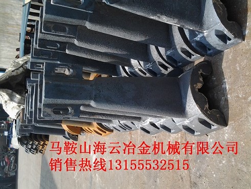 中聯(lián)重科1500、山東貝特攪拌機底襯板、攪拌葉片生產(chǎn)廠商
