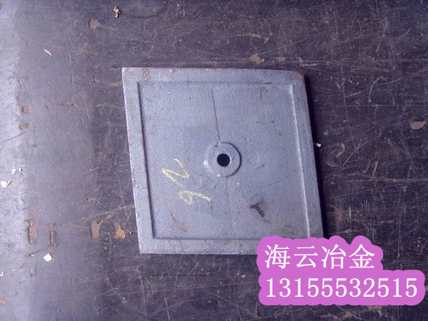 南方路機(jī)3000C、遼寧阜新2000攪拌站底襯板、攪拌臂質(zhì)優(yōu)價(jià)廉
