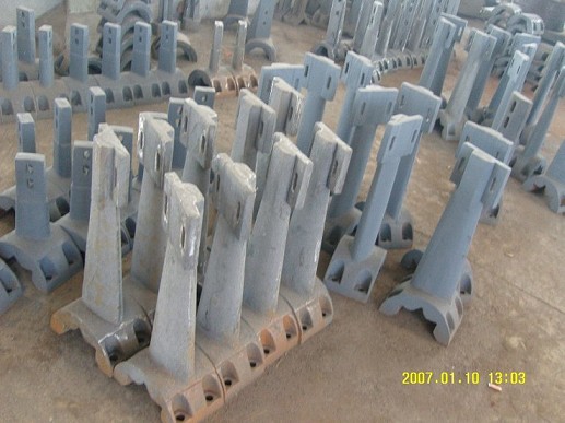 南方路機(jī)60站、三一重工2000砼攪拌機(jī)耐磨襯板、中葉片現(xiàn)貨直銷