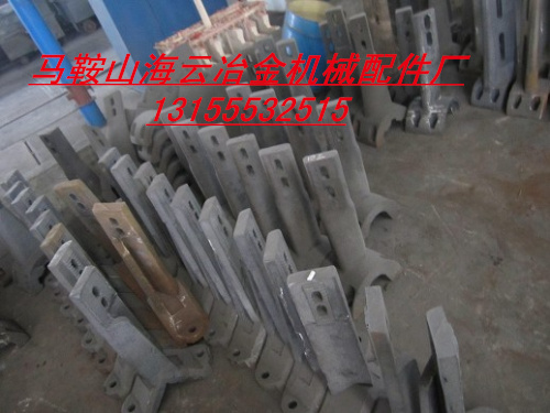 四川現(xiàn)代3方、米科思3方混凝土攪拌機(jī)耐磨襯板、側(cè)刮刀廠家報(bào)價(jià)